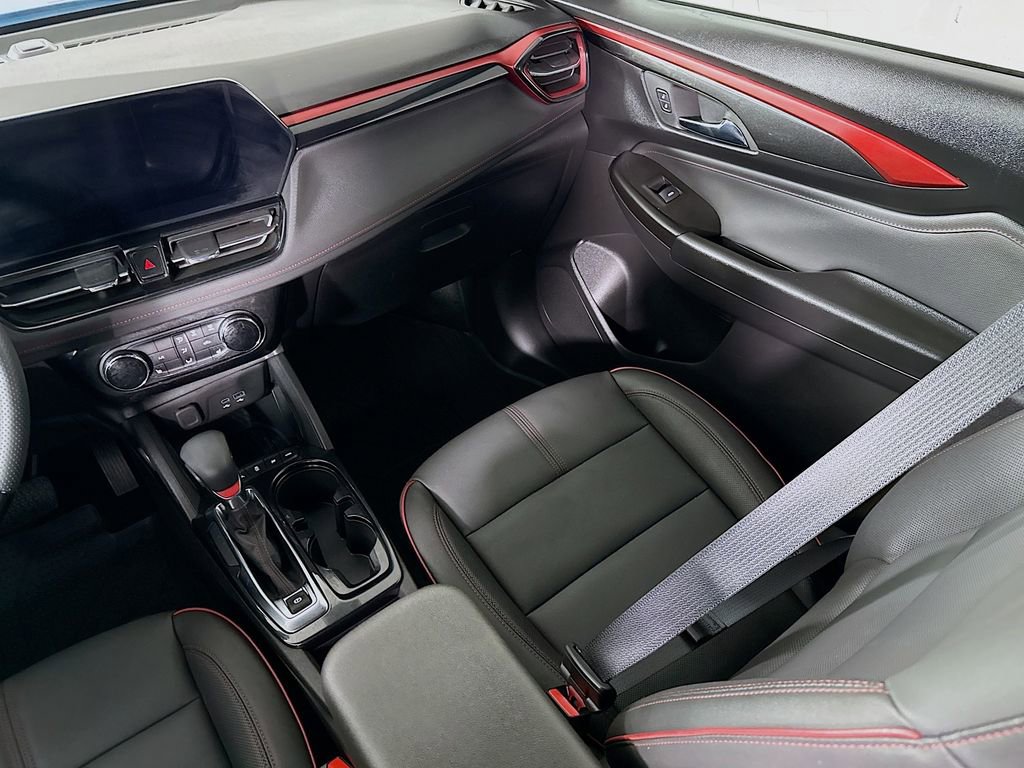 Used 2025 Chevrolet TrailBlazer RS AWD/4WD image 24