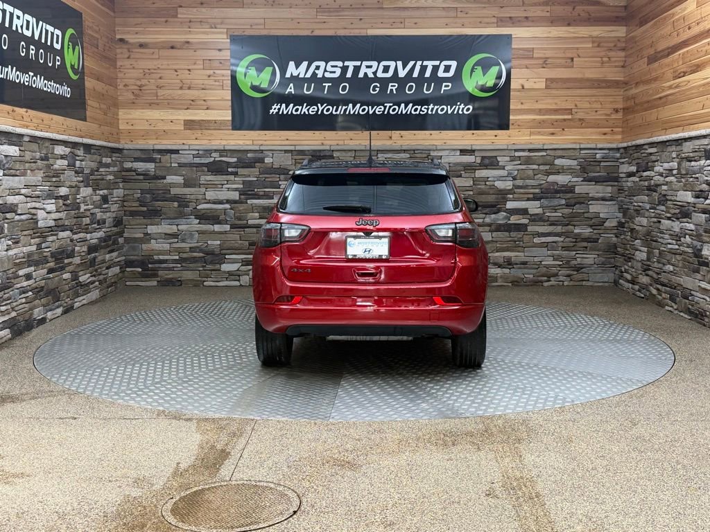 Used 2024 Jeep Compass Limited w/ High Altitude Package image 8