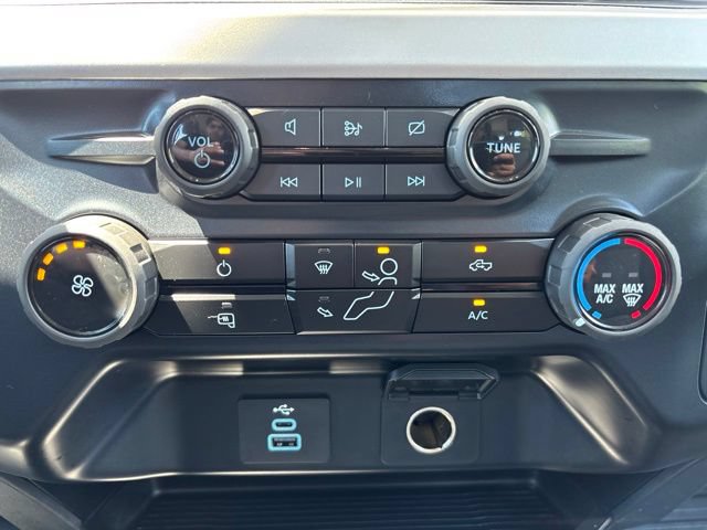 Used 2024 Ford F350 XL w/ 360-Degree Camera Package AWD/4WD image 26
