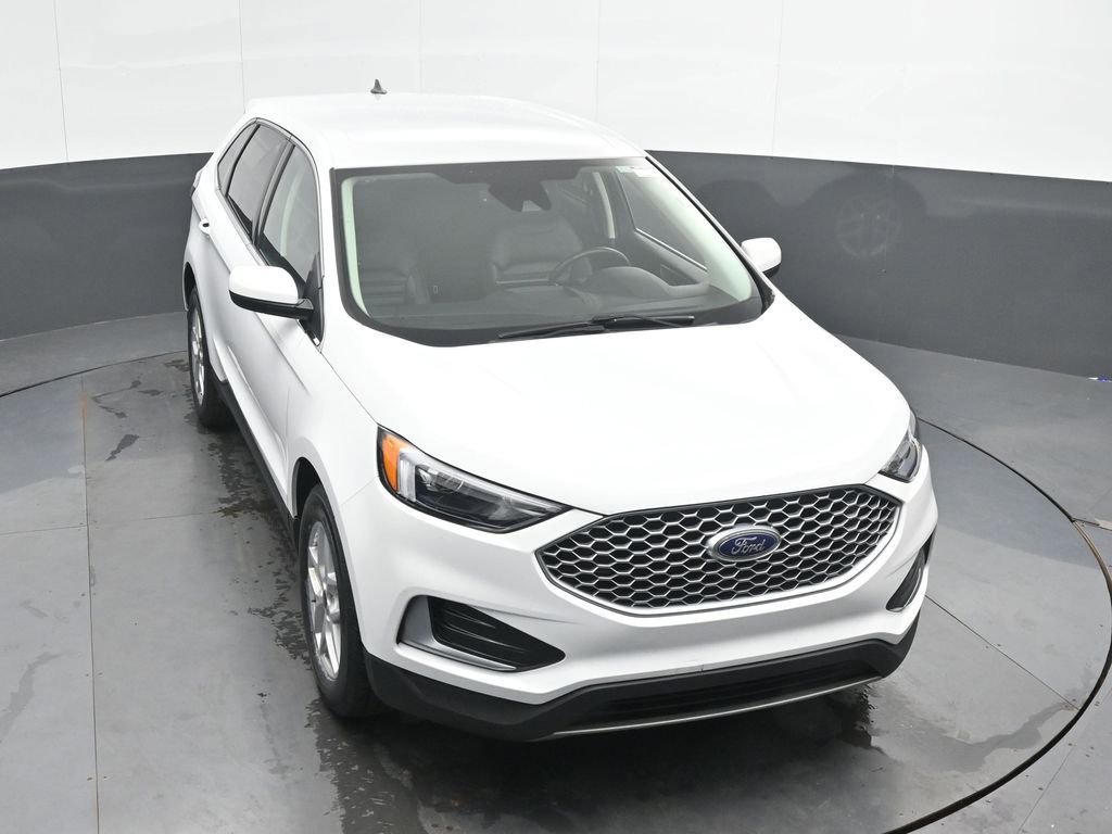 Used 2024 Ford Edge SEL image 39