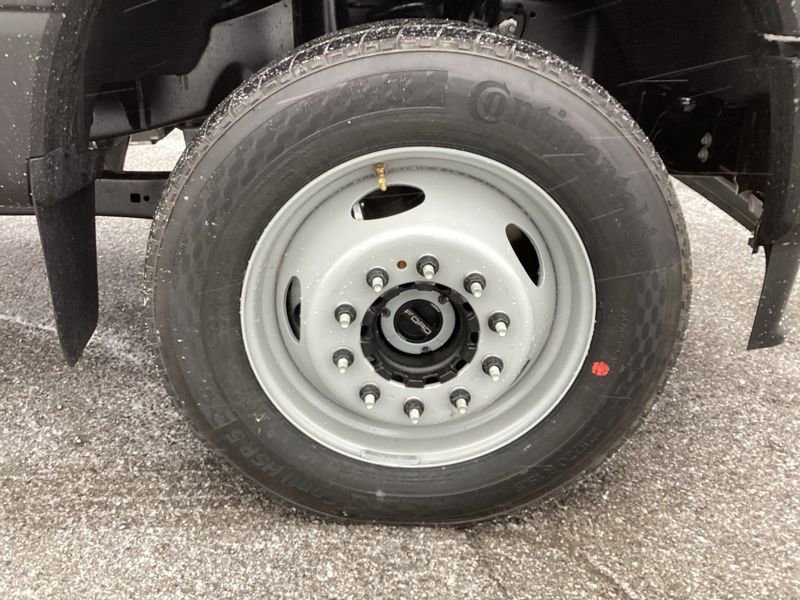 New 2026 Ford F550 4x4 SuperCab Super Duty w/ XL Chrome Package image 9