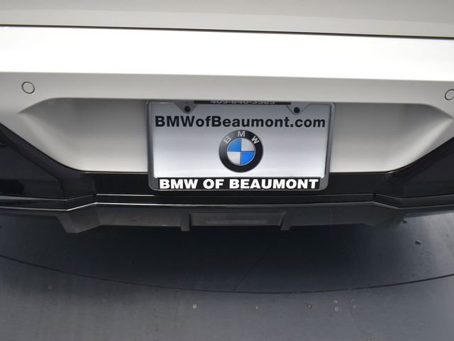 Certified 2024 BMW 750e xDrive w/ Executive Package AWD/4WD image 22