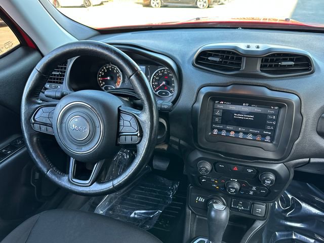 Used 2018 Jeep Renegade Altitude image 17