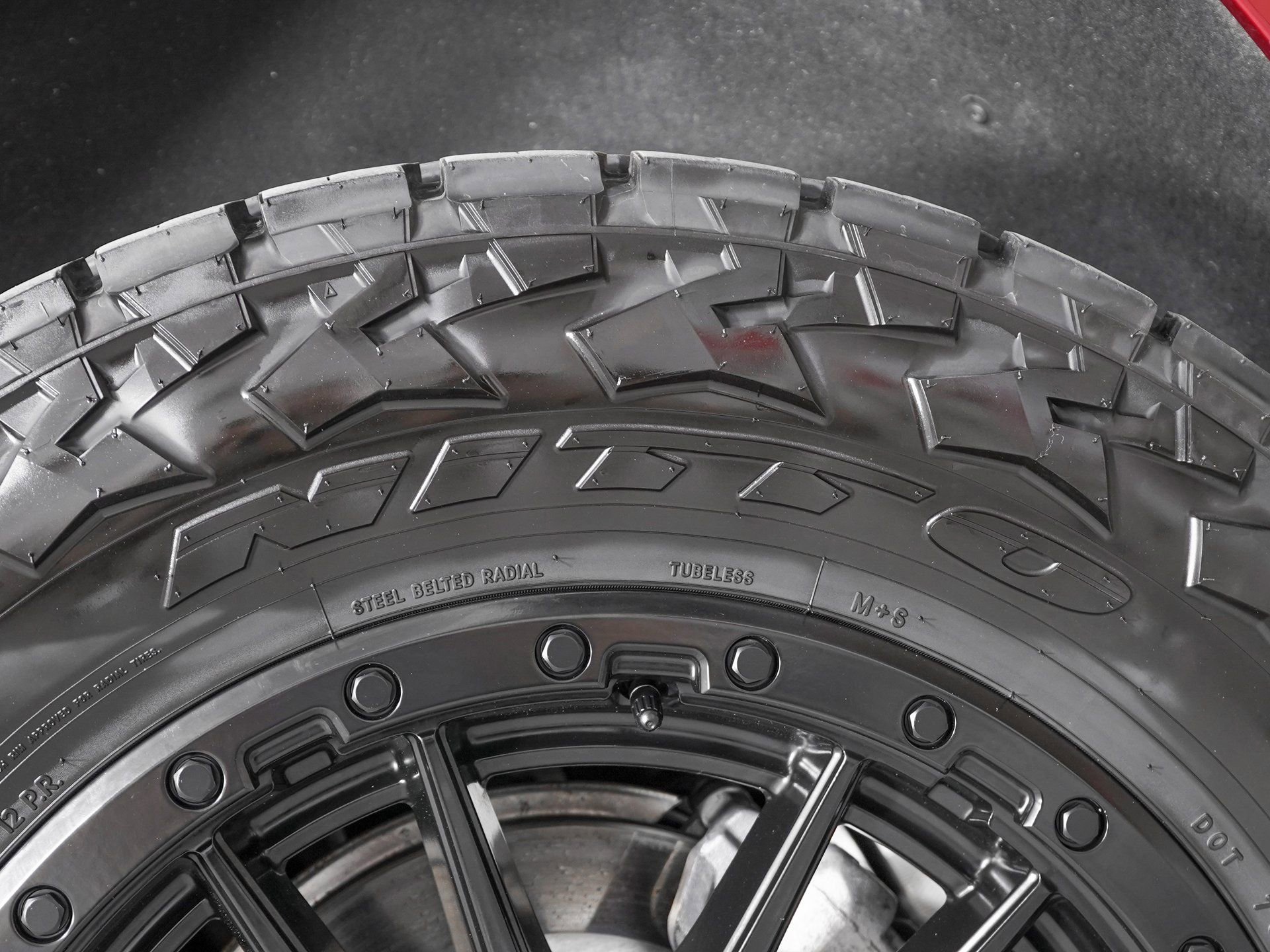 Used 2023 Chevrolet Tahoe RST w/ Luxury Package AWD/4WD image 36