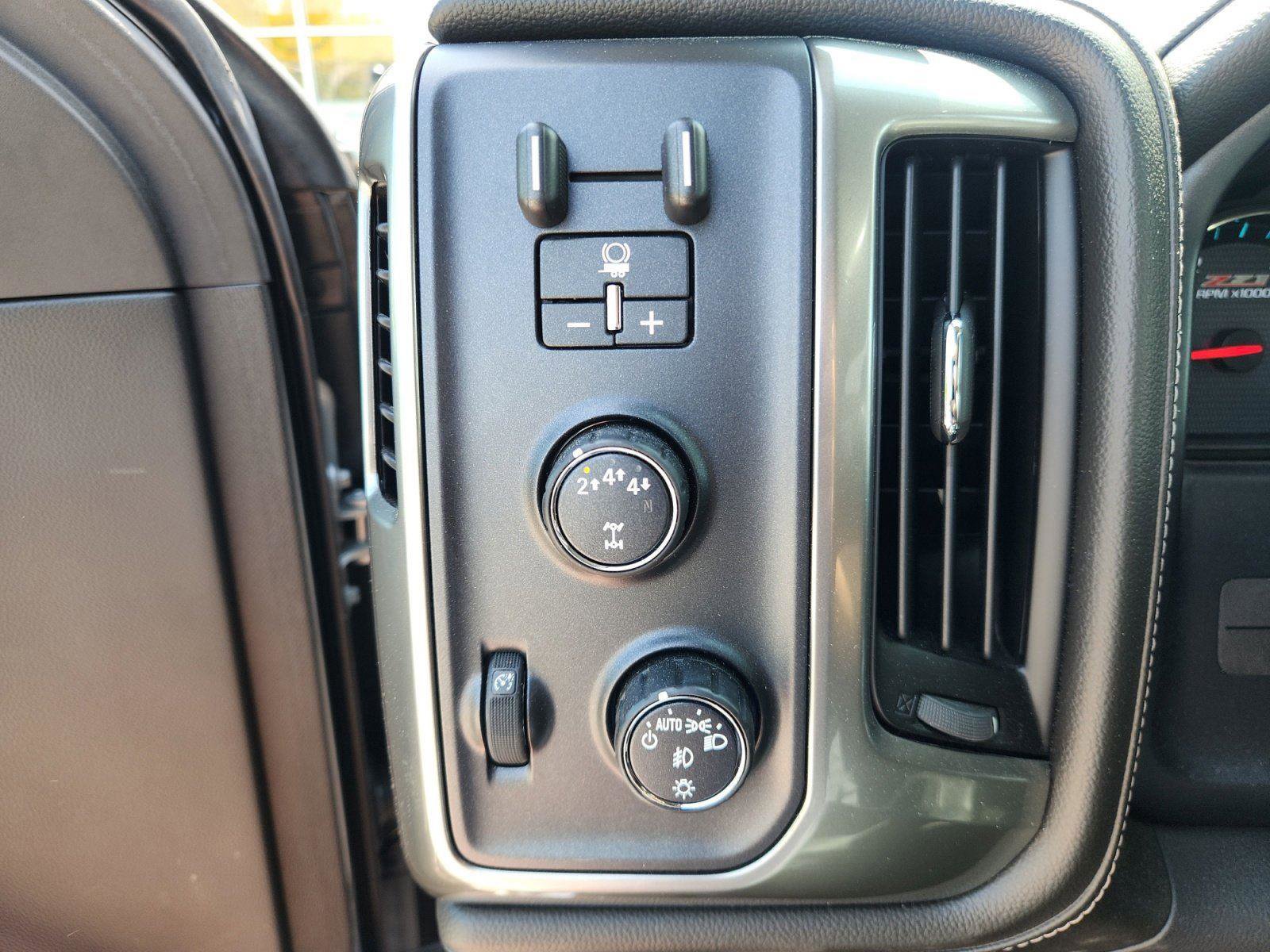 Used 2018 Chevrolet Silverado 3500 LTZ w/ Duramax Plus Package AWD/4WD image 18