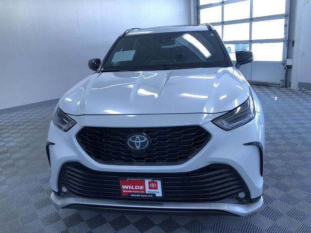 Used 2023 Toyota Highlander XSE image 17