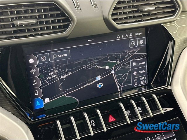 Used 2020 Lamborghini Urus Base image 26