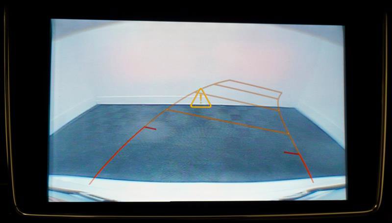 Used 2018 Buick Encore Premium image 17