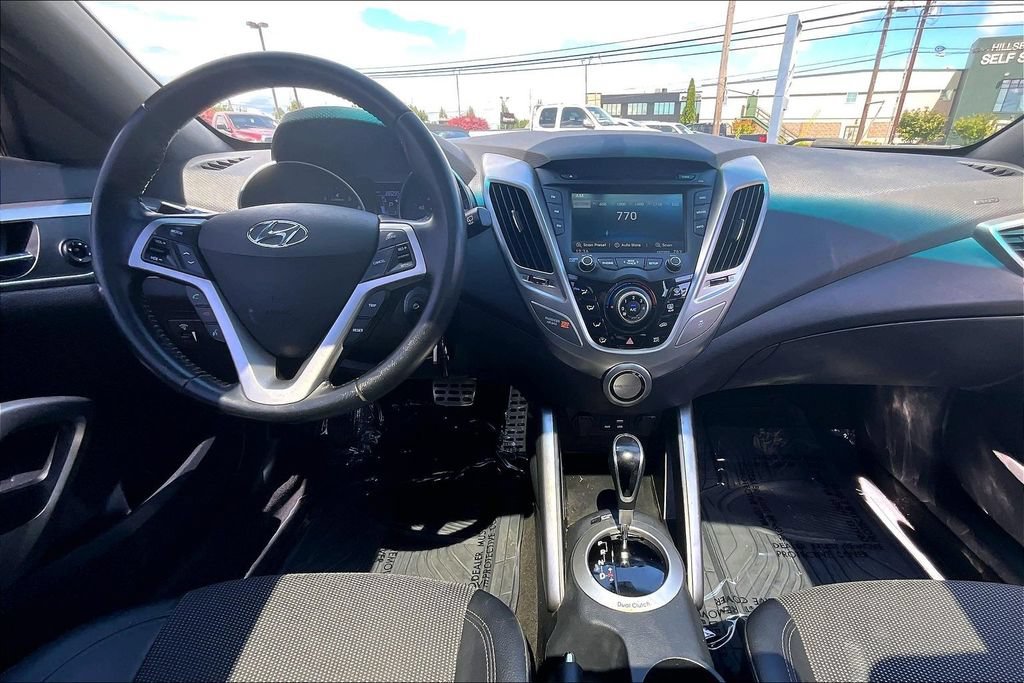 Used 2016 Hyundai Veloster w/ Option Group 02 FWD image 15