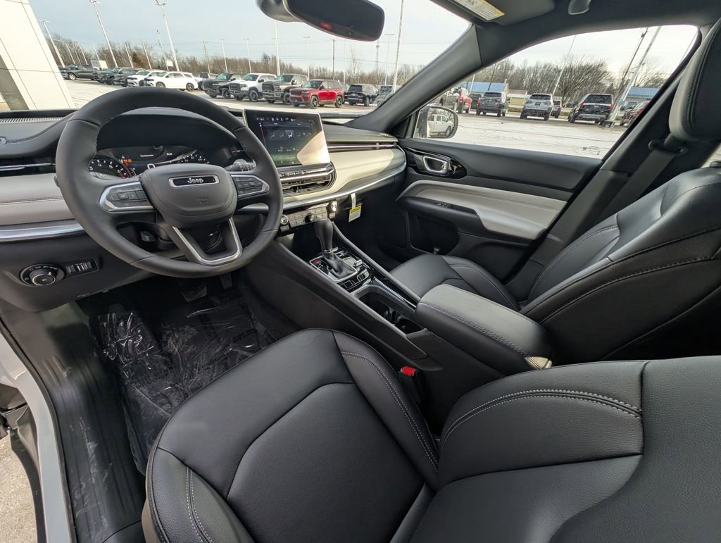 New 2026 Jeep Compass Limited image 2