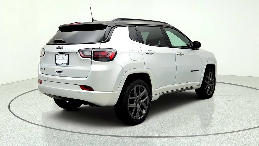 Used 2025 Jeep Compass Limited w/ High Altitude Package AWD/4WD image 5