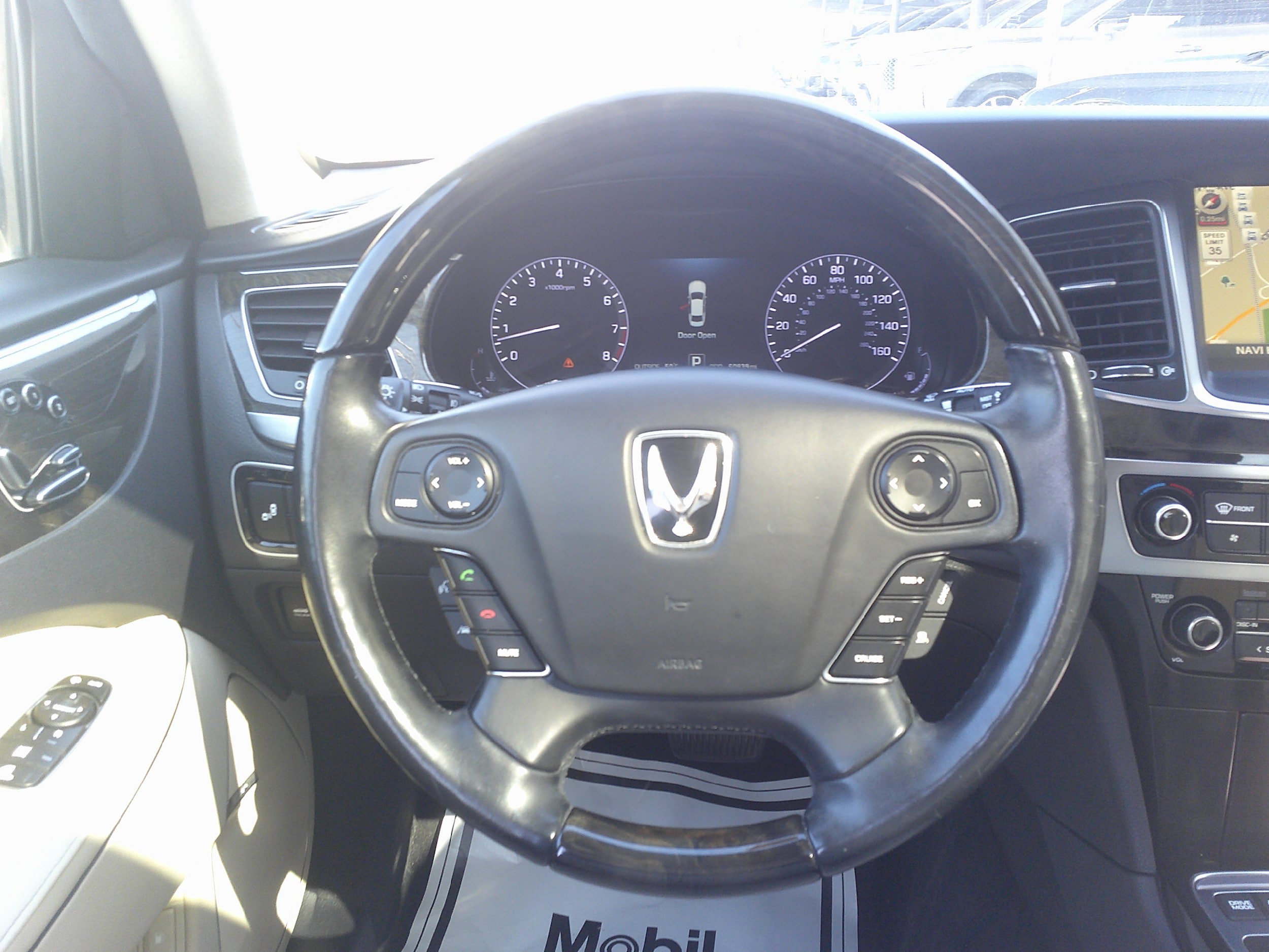 Used 2014 Hyundai Equus Signature RWD image 23
