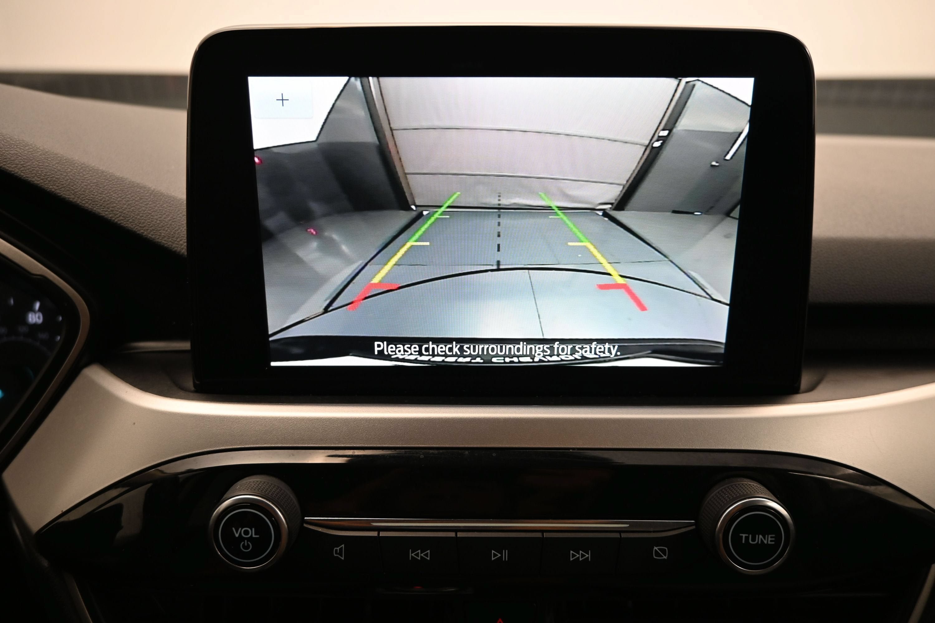 Used 2020 Ford Escape SE FWD image 18