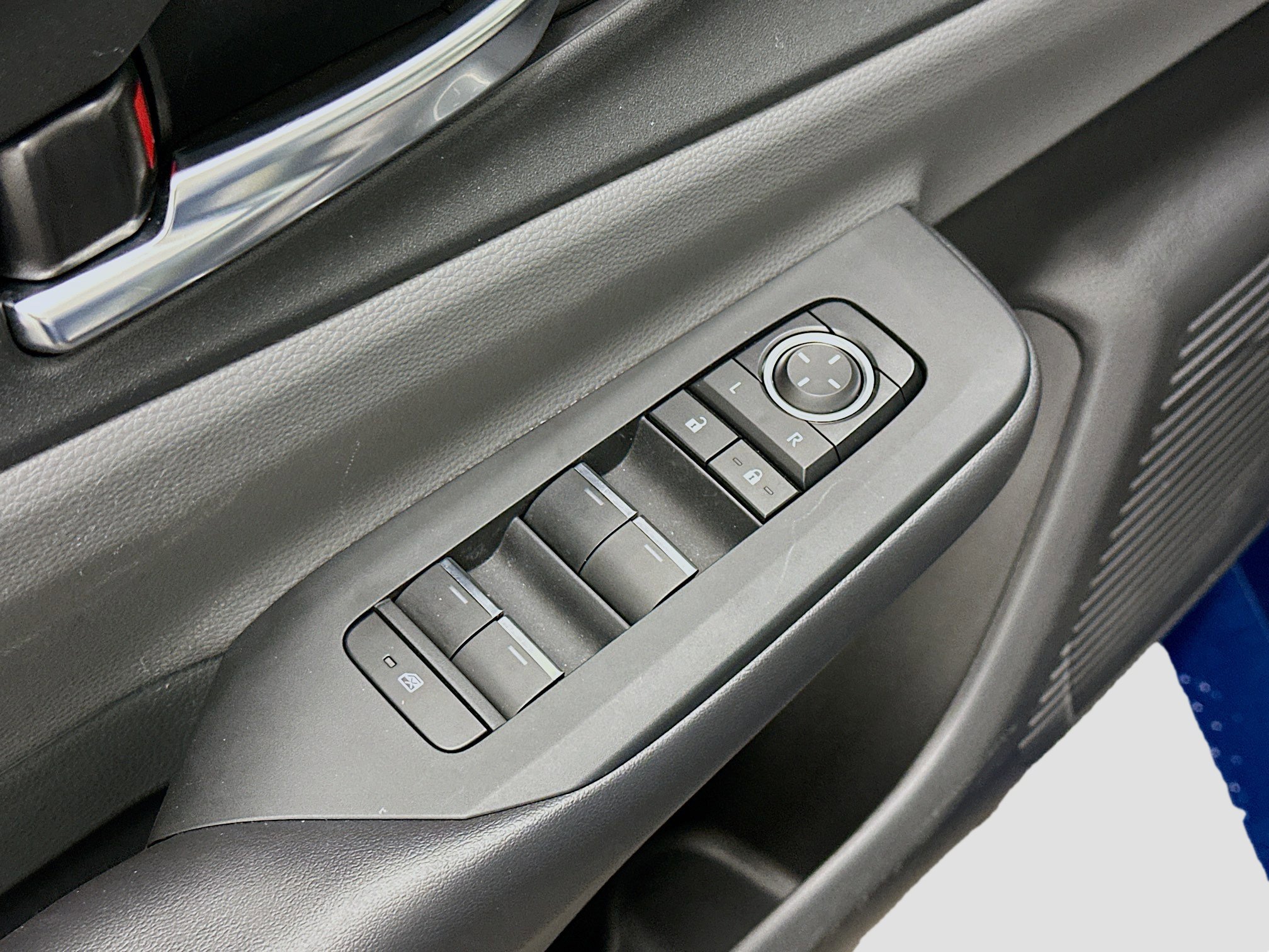 Used 2023 Toyota Prius XLE image 15