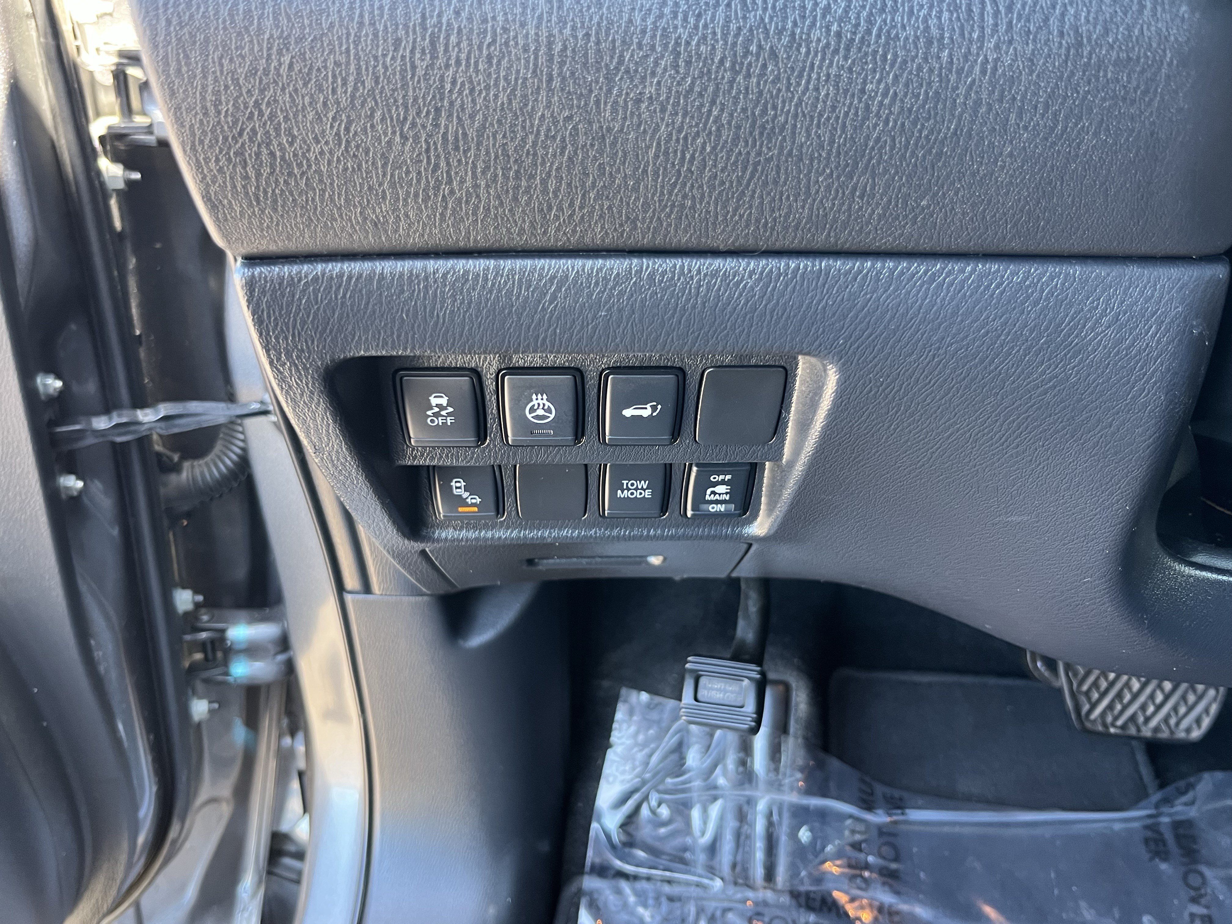 Used 2019 Nissan Pathfinder SL AWD/4WD image 25