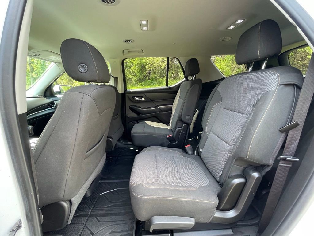 Used 2019 Chevrolet Traverse LT w/ LPO, Floor Liner Package AWD/4WD image 24