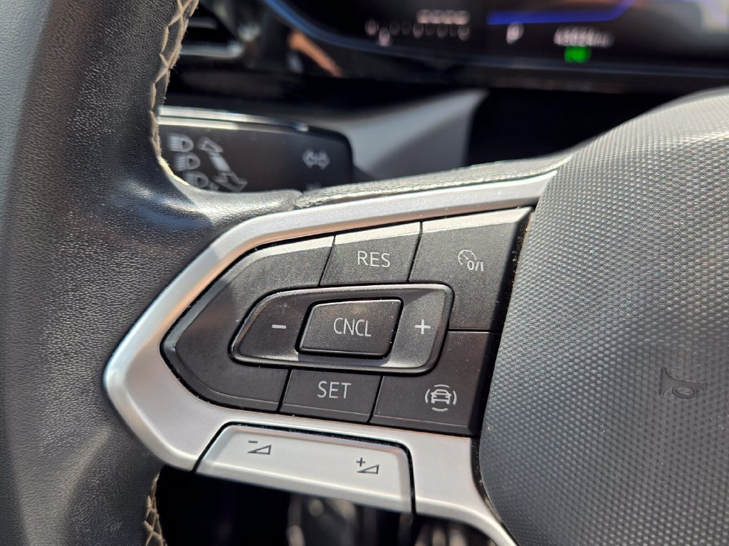 Certified 2023 Volkswagen Taos S FWD image 23