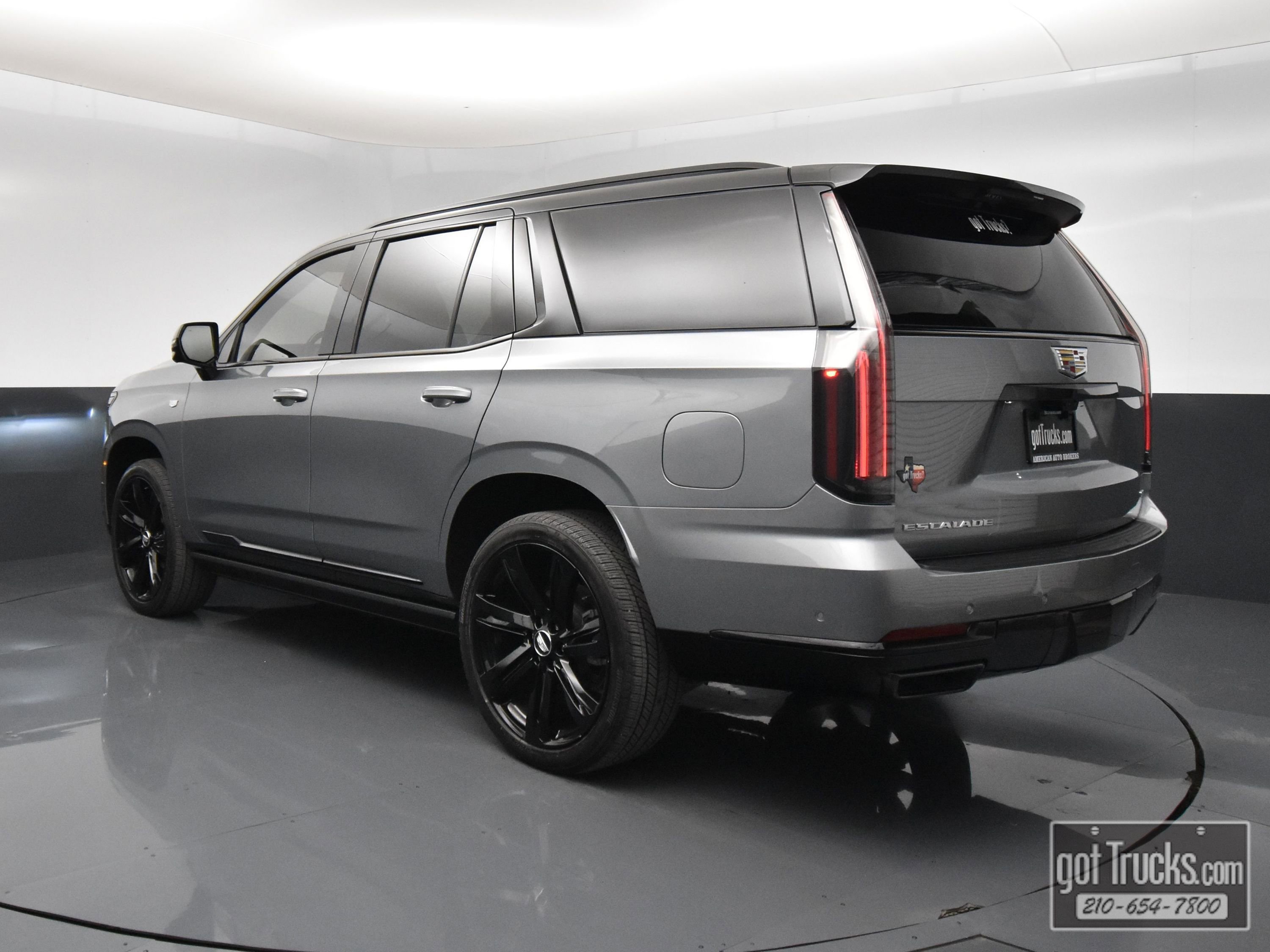 Used 2026 Cadillac Escalade Sport w/ Touring Package AWD/4WD image 5