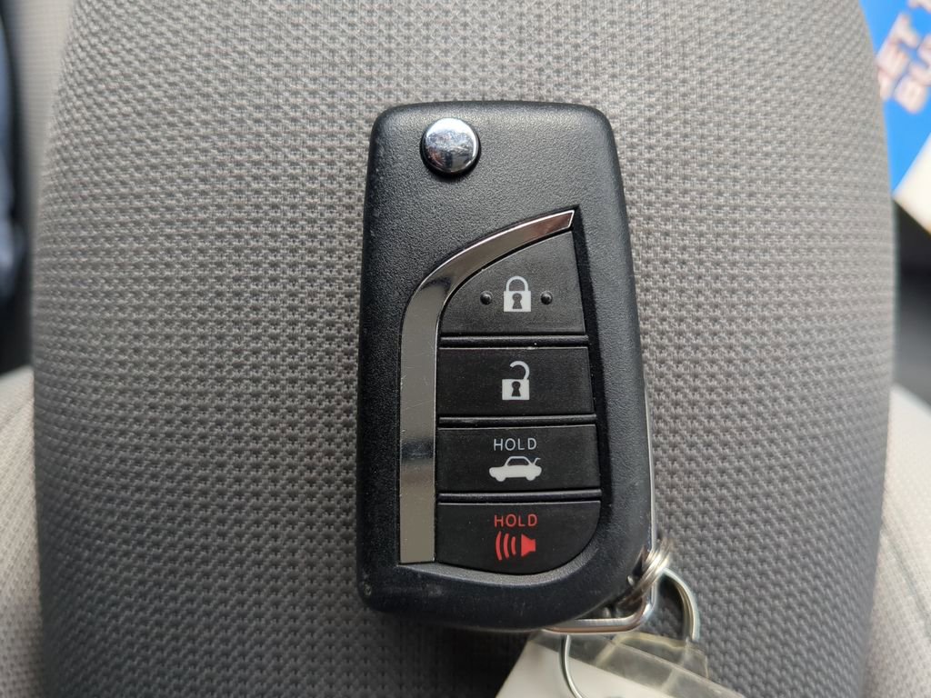 Used 2024 Toyota Corolla LE image 29