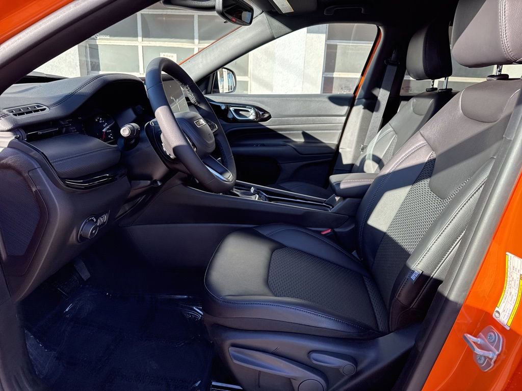 New 2026 Jeep Compass Latitude AWD/4WD image 9