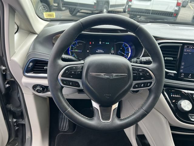 Used 2022 Chrysler Pacifica Limited FWD image 28
