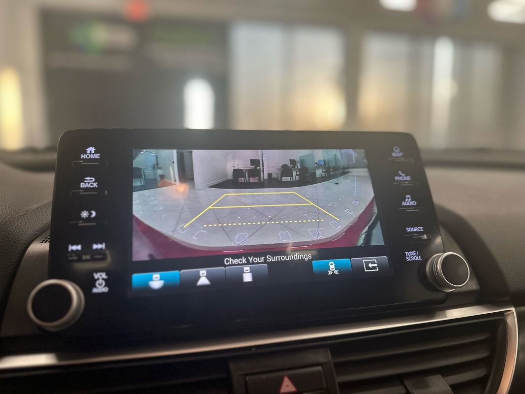 Used 2019 Honda Accord Touring image 35