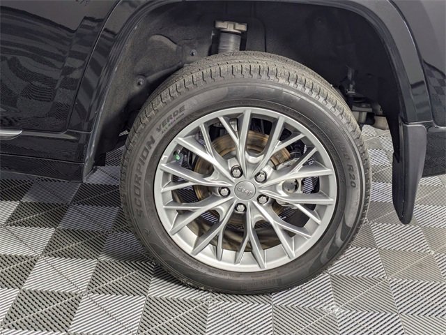 Certified 2023 Jeep Grand Cherokee Summit w/ Adv Protech Group IV image 7