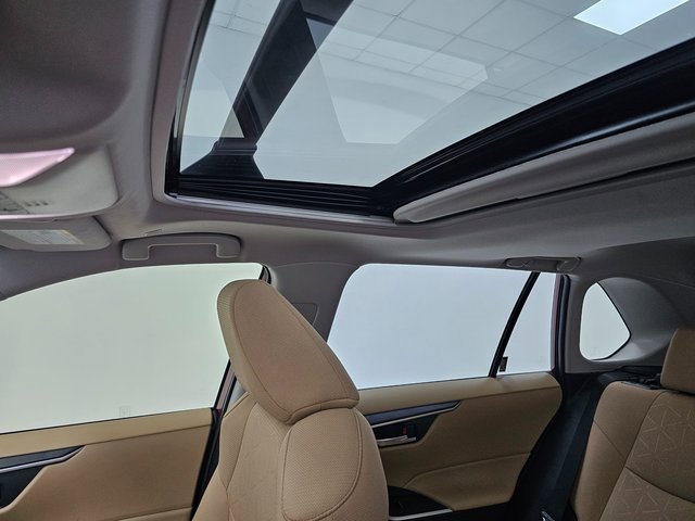 Used 2025 Toyota RAV4 XLE Premium image 25