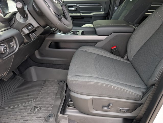 New 2026 RAM 3500 Big Horn AWD/4WD image 14