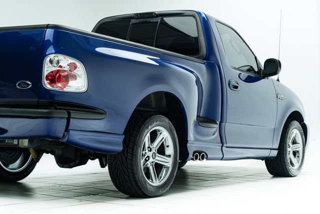 Used 2003 Ford F150 Lightning RWD image 13