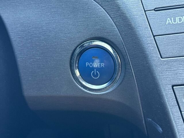 Used 2015 Toyota Prius Prime Plug-In Hybrid FWD image 27