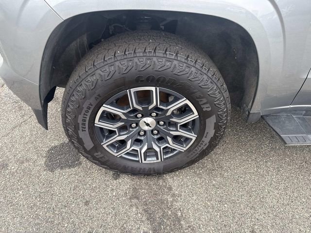 Used 2024 Chevrolet Colorado Z71 w/ Z71 Convenience Package 2 image 10