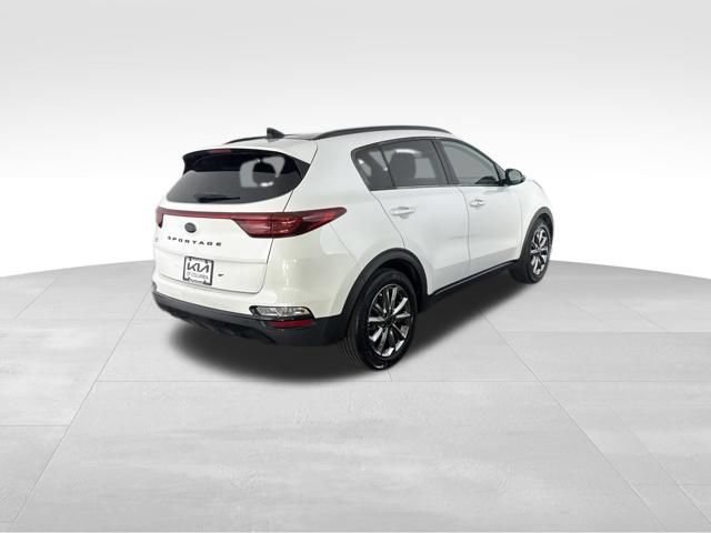 Certified 2022 Kia Sportage Nightfall Edition w/ Nightfall Fwd Premium Package image 7