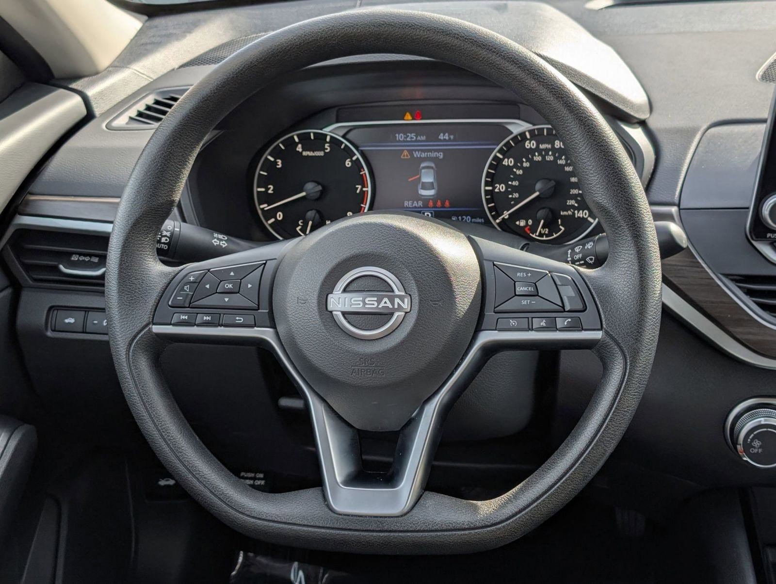 Used 2024 Nissan Altima 2.5 SV image 16