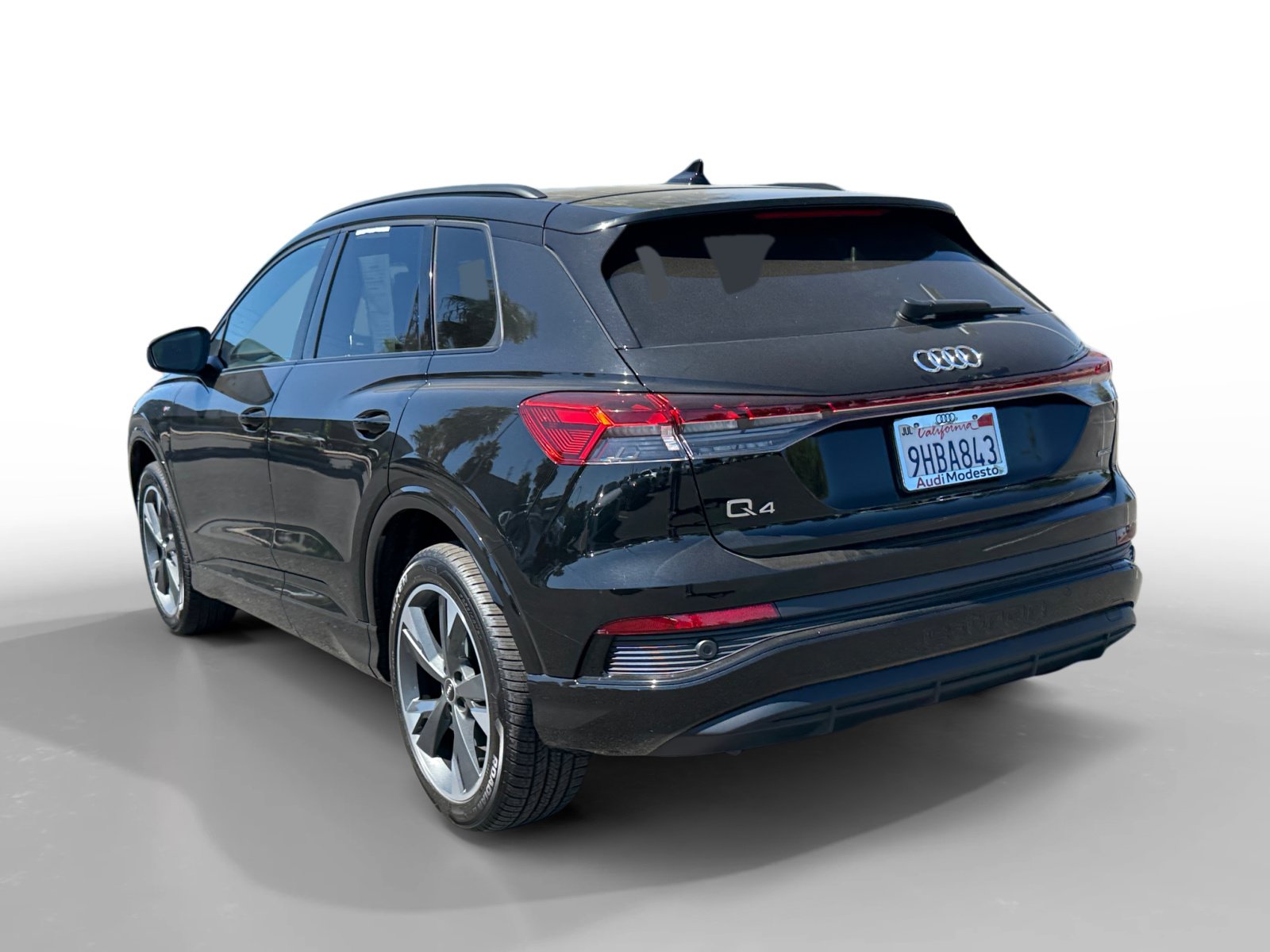 Used 2023 Audi Q4 e-tron Premium w/ Convenience Package AWD/4WD image 3