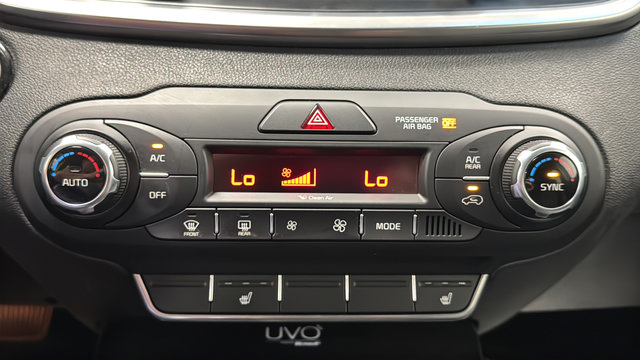 Used 2016 Kia Sorento EX w/ EX Premium Package AWD/4WD image 17
