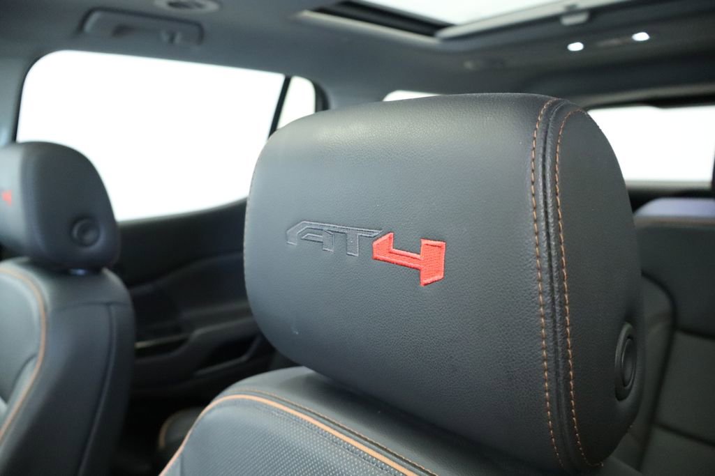 Used 2022 GMC Acadia AT4 w/ Technology Package AWD/4WD image 32