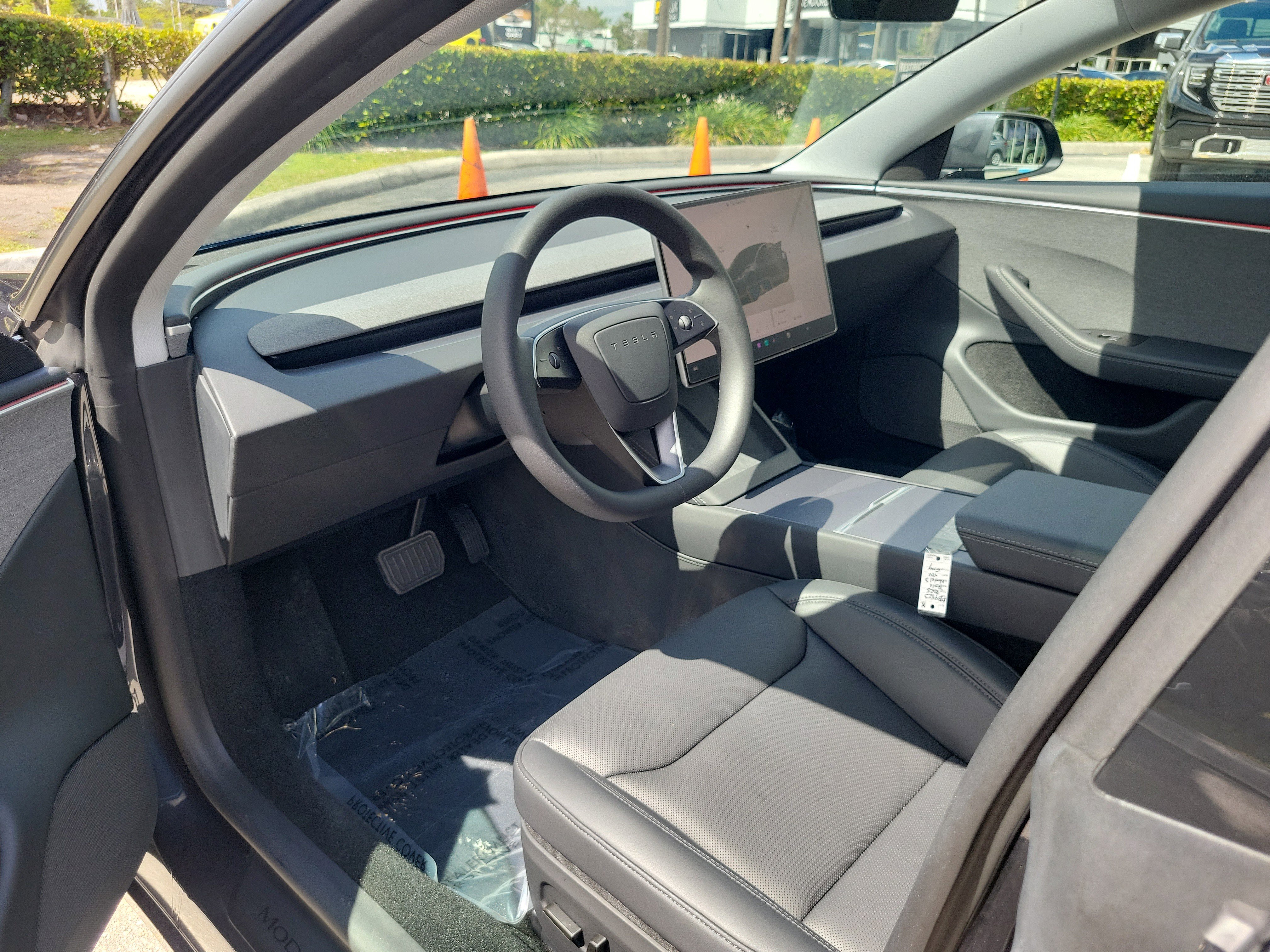 Used 2025 Tesla Model 3 Long Range image 9