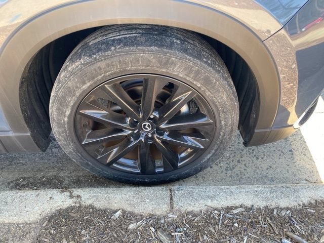 Used 2022 MAZDA CX-9 Carbon Edition AWD/4WD image 10