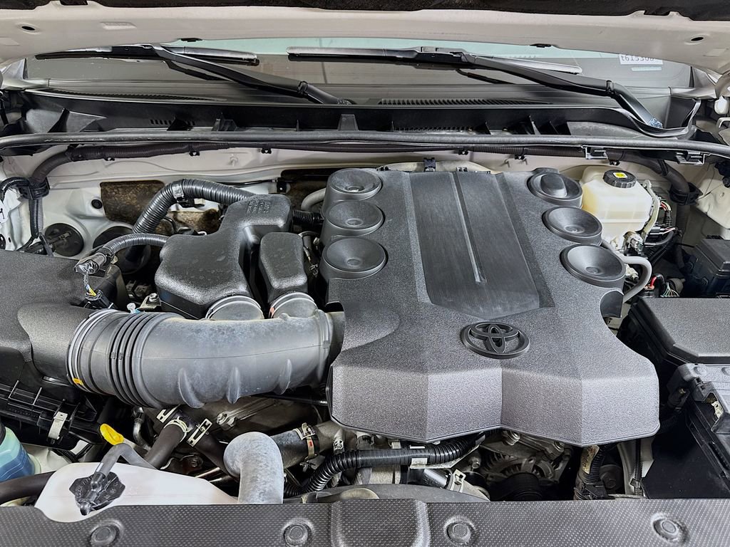 Used 2022 Toyota 4Runner Limited AWD/4WD image 27