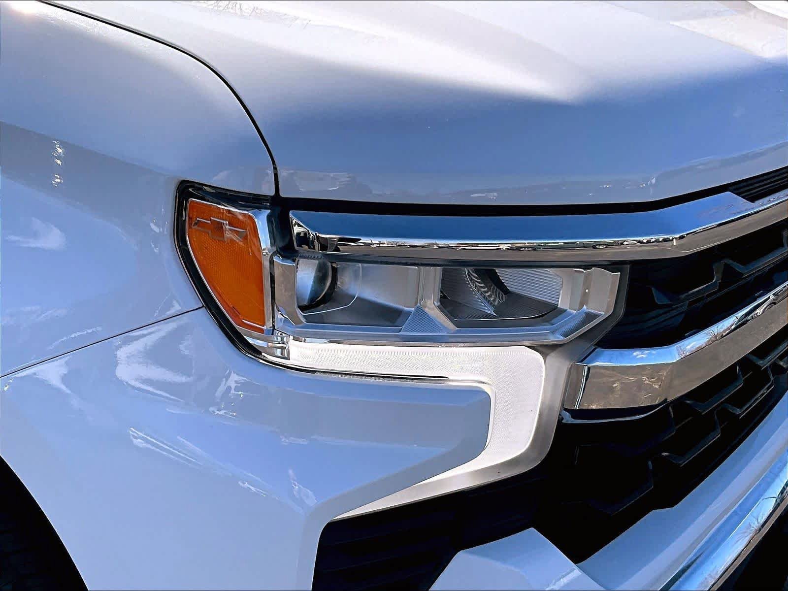Used 2023 Chevrolet Silverado 1500 LT AWD/4WD image 33