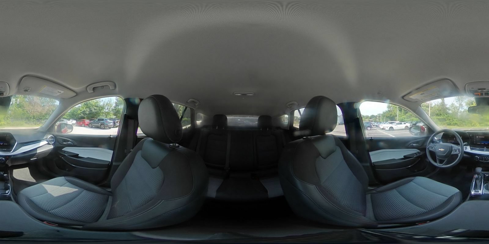 Used 2025 Chevrolet Trax LT FWD image 41