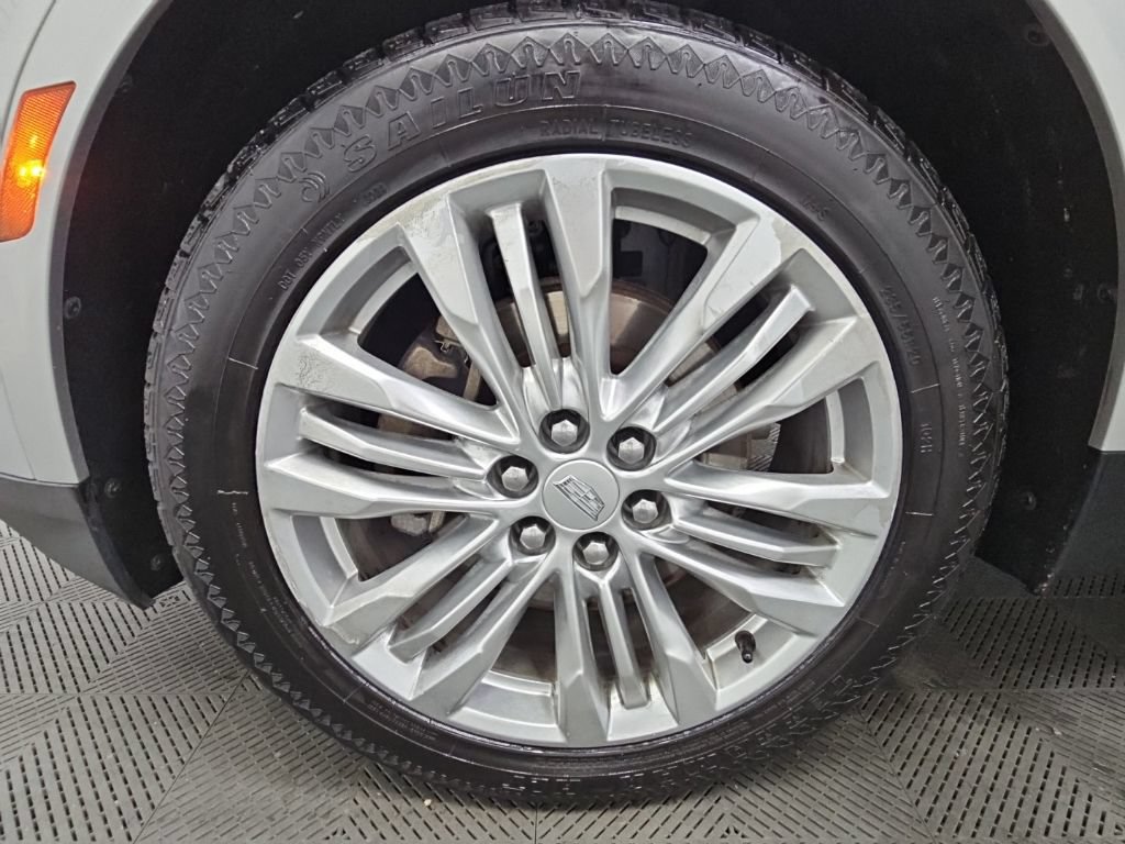 Used 2018 Cadillac XT5 Premium Luxury AWD/4WD image 45