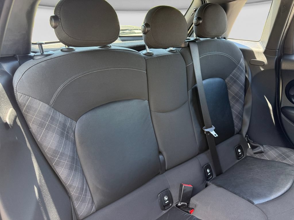 Used 2015 MINI Cooper S FWD image 16