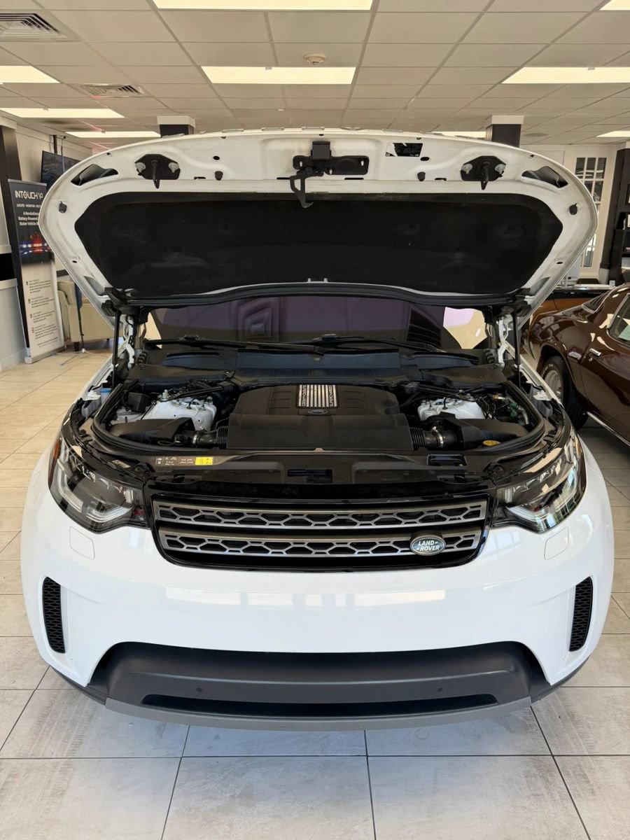 Used 2020 Land Rover Discovery SE AWD/4WD image 55