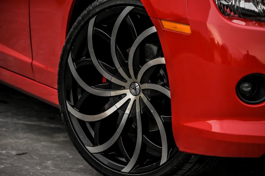 Used 2014 Chevrolet Camaro LT RWD image 3