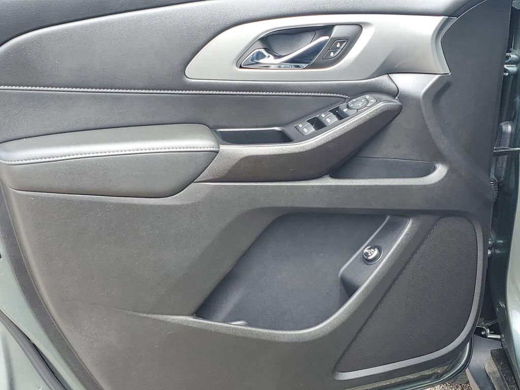 Certified 2023 Chevrolet Traverse LT w/ LPO, Floor Liner Package AWD/4WD image 25
