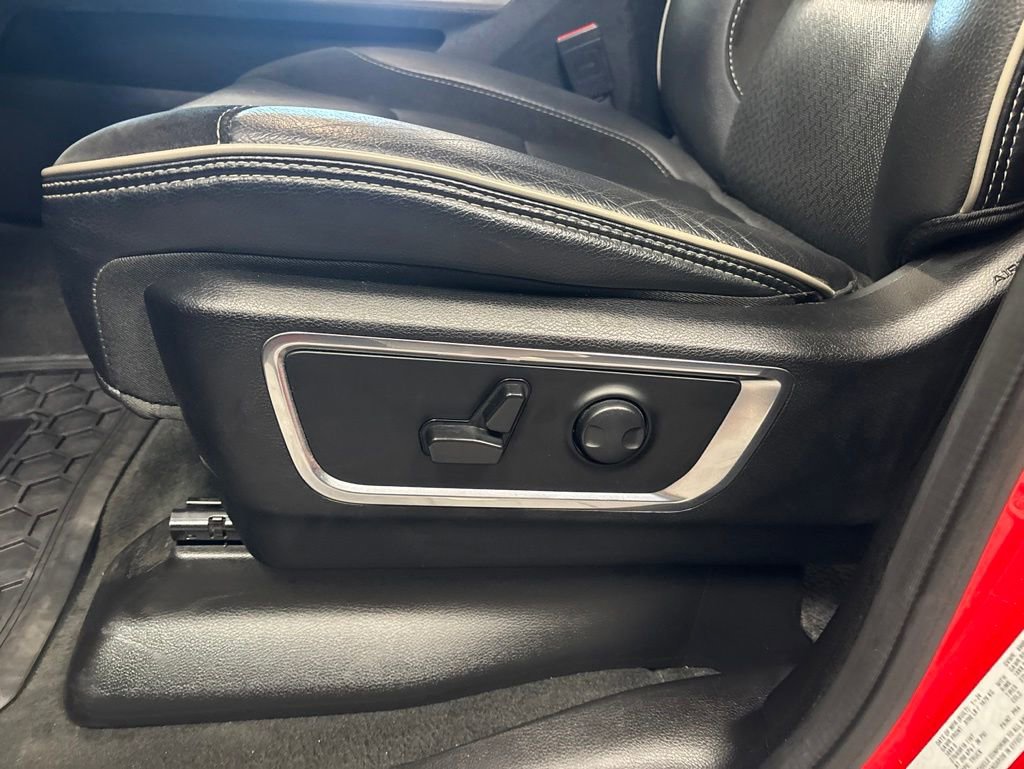 Used 2024 RAM 1500 Laramie RWD image 30
