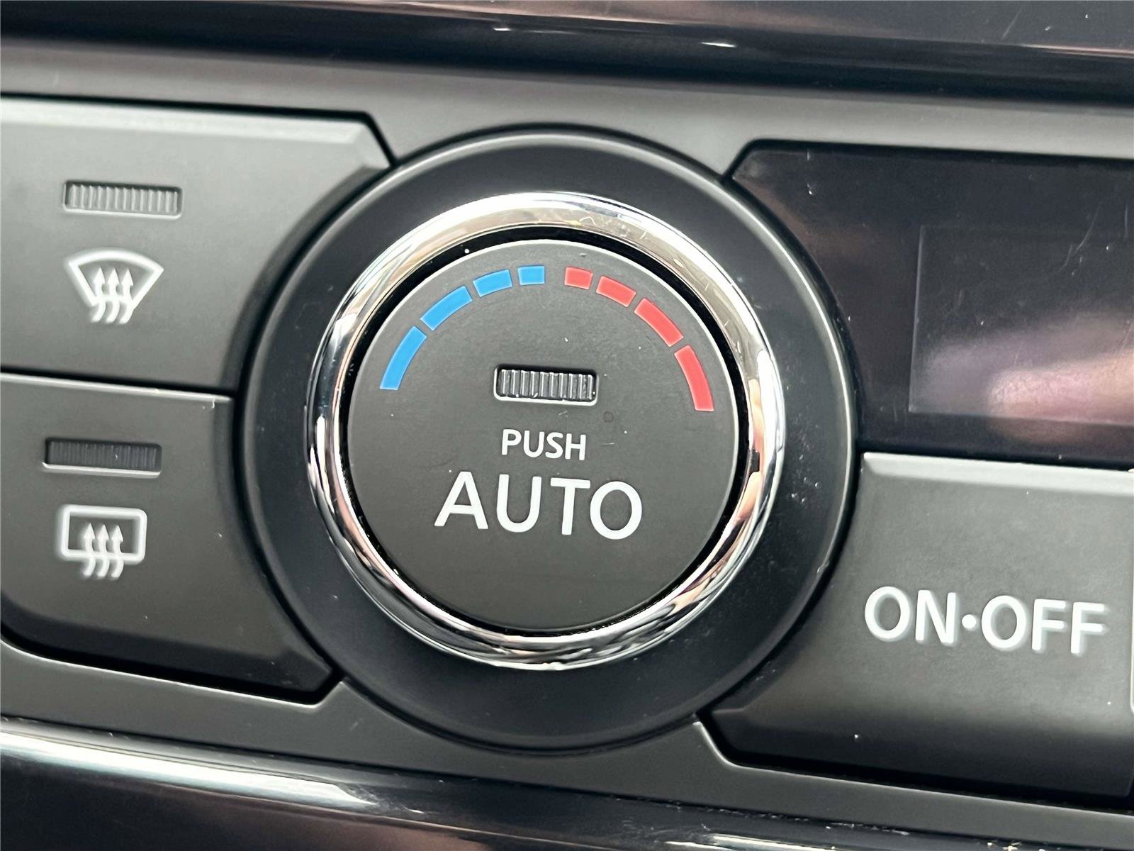 Certified 2023 Nissan Maxima Platinum w/ Sport Mat Group image 40