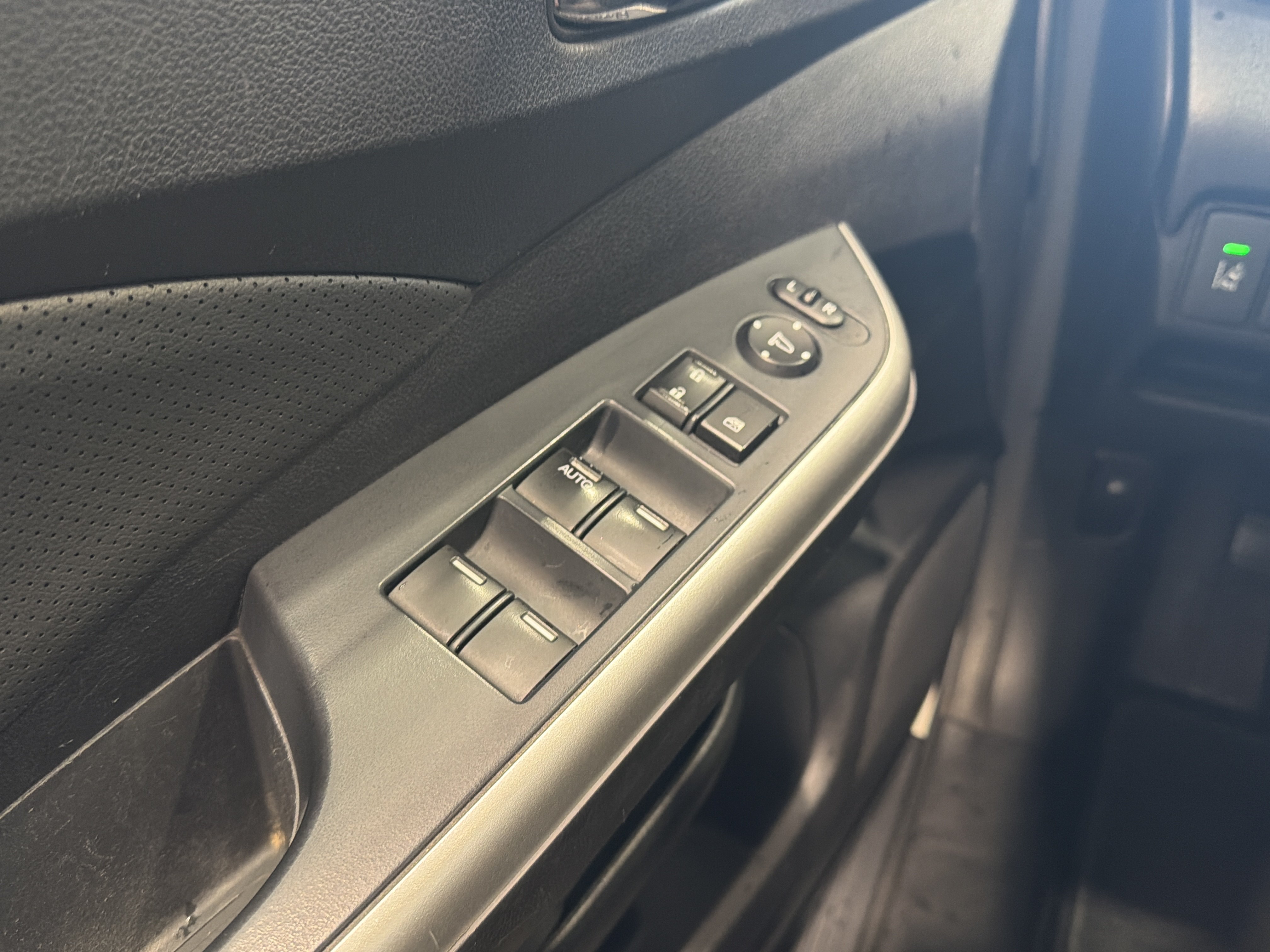 Used 2016 Honda CR-V Touring image 23